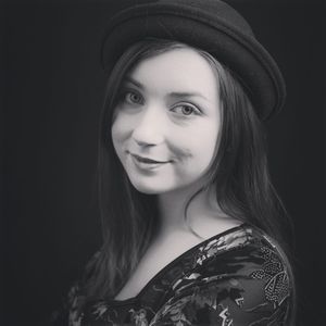 Meet your Posher, Genessa